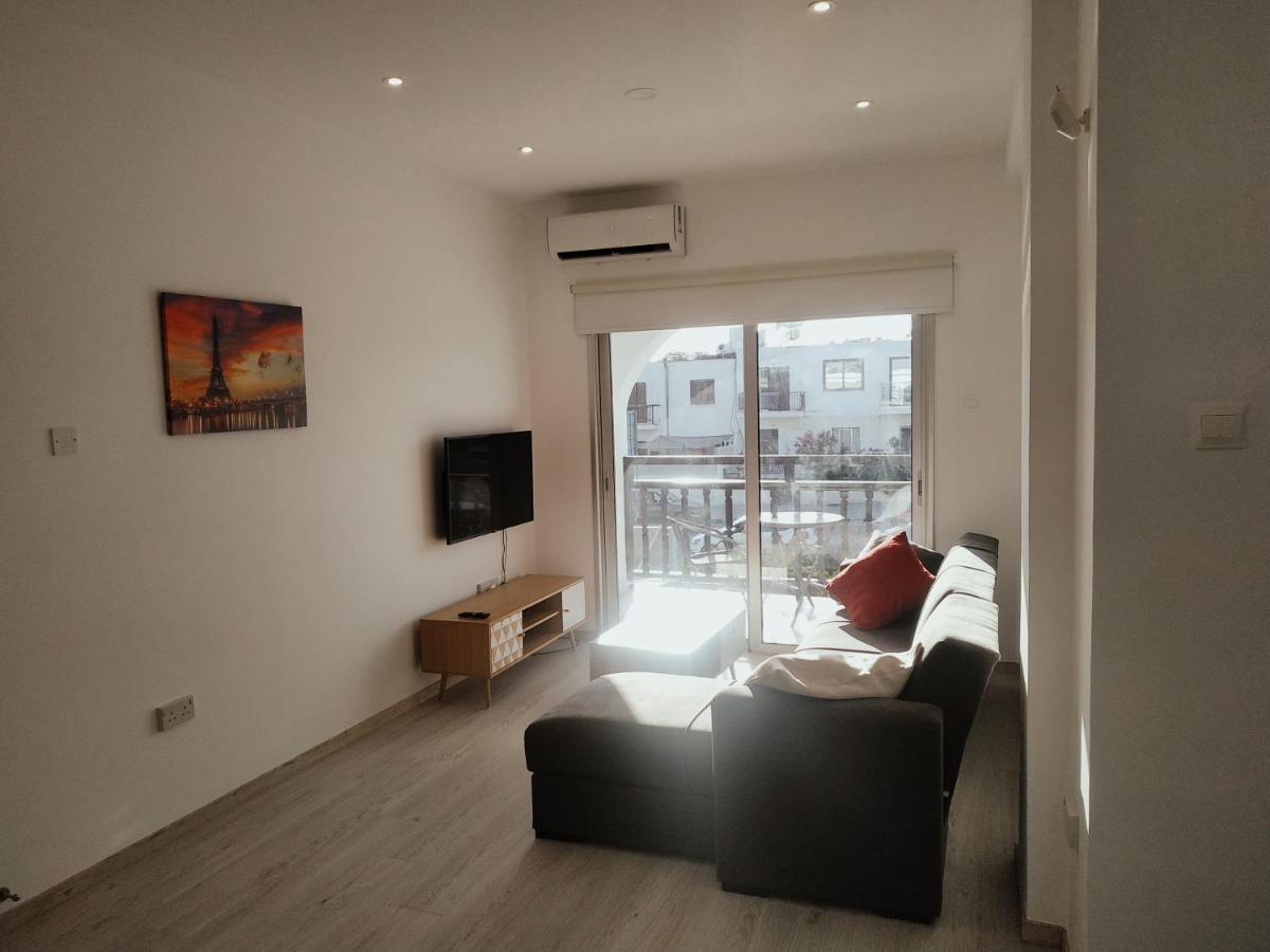 Charming Holiday Retreat Kato Paphos Apt 400M To The Beach 외부 사진